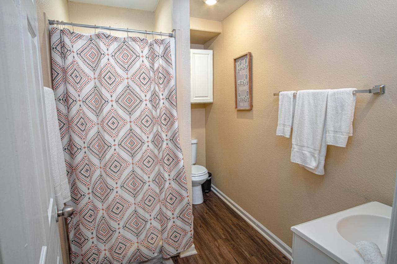Houston St Guest House Near Downtown/Military Base Сан Антонио Екстериор снимка